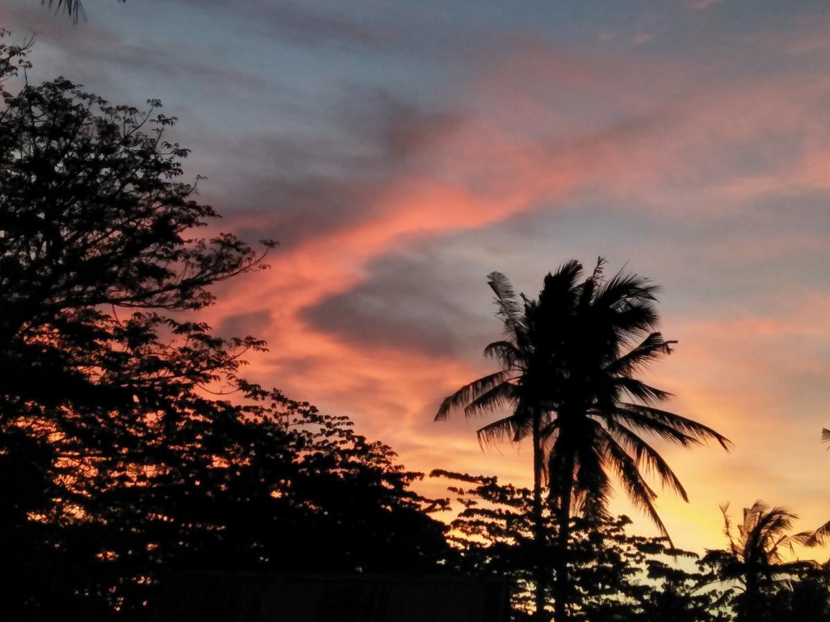 Cnunk Bungalow Acomodação com café da manhã Ilhas Gili Exterior foto