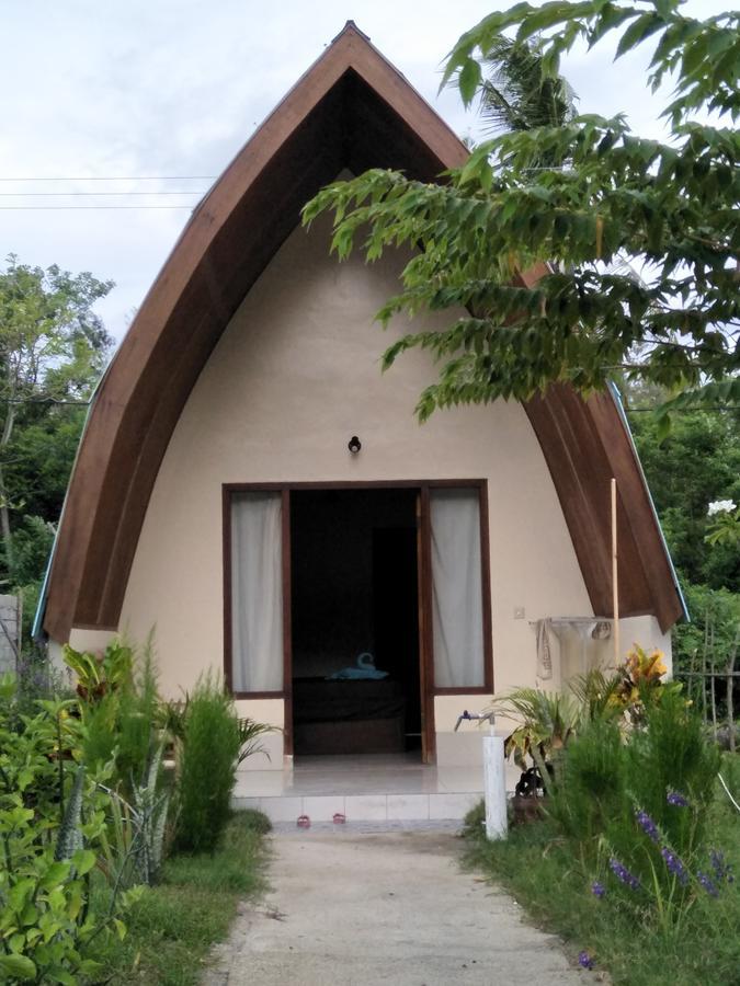 Cnunk Bungalow Acomodação com café da manhã Ilhas Gili Exterior foto