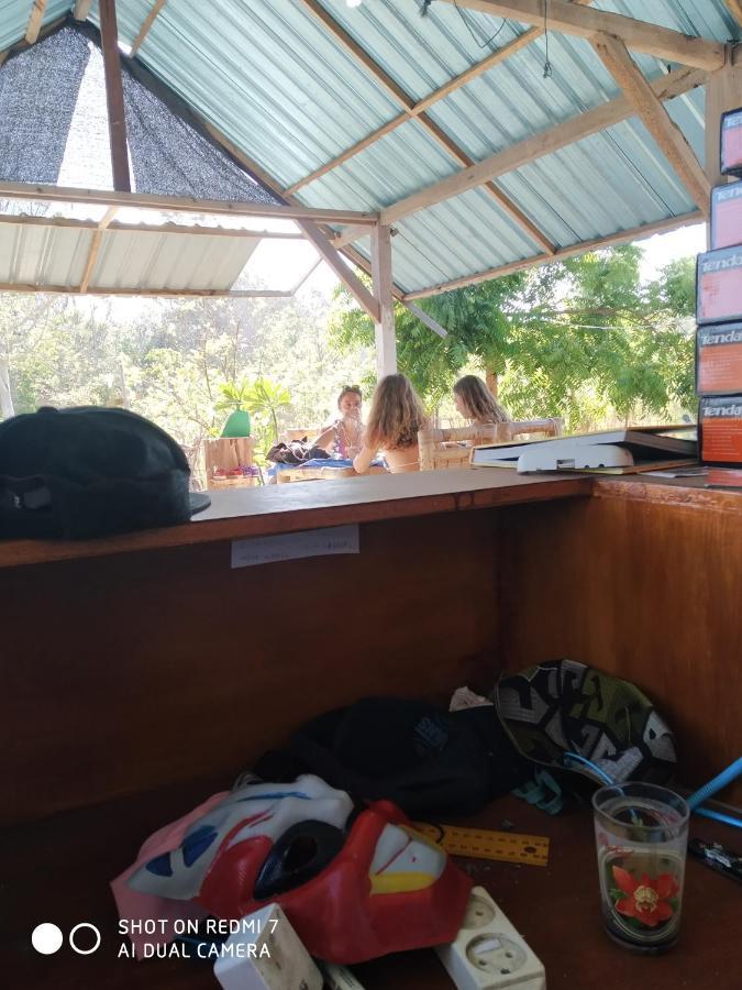 Cnunk Bungalow Acomodação com café da manhã Ilhas Gili Exterior foto